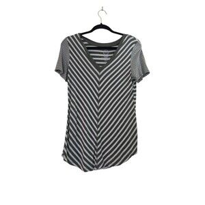 Maurices 24/7 Green White Striped V-Neck Short Sleeve T-Shirt Small Casual